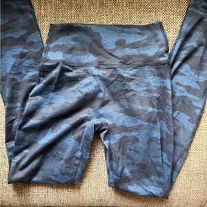 Bombshell Sportswear Camo Fit Leggings